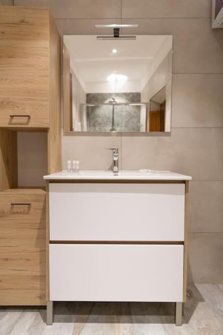 Cozy And Charmin 3Br Apartment Steps By Duomo フィレンツェ エクステリア 写真