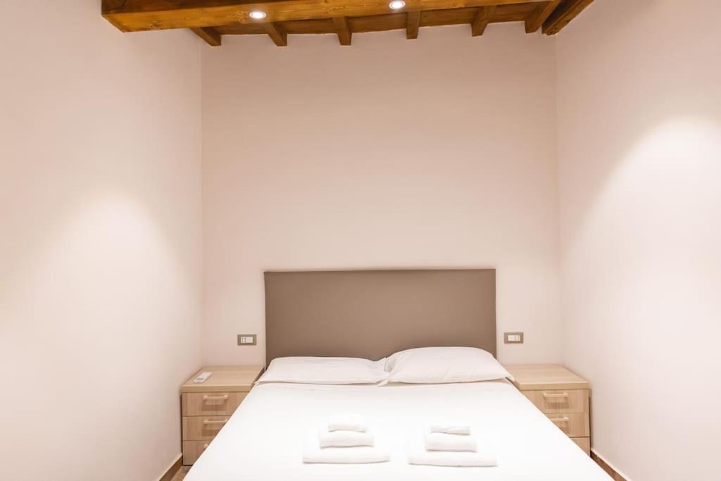Cozy And Charmin 3Br Apartment Steps By Duomo フィレンツェ エクステリア 写真