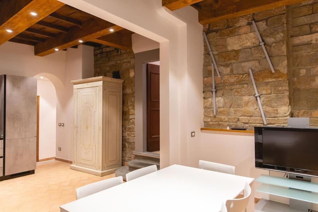 Cozy And Charmin 3Br Apartment Steps By Duomo フィレンツェ エクステリア 写真