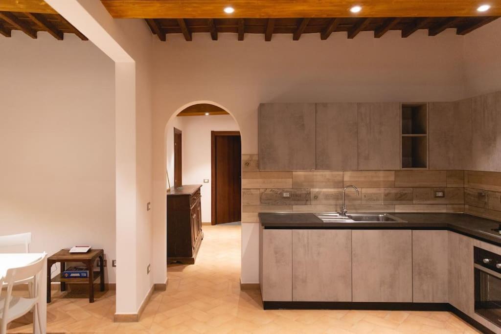 Cozy And Charmin 3Br Apartment Steps By Duomo フィレンツェ エクステリア 写真